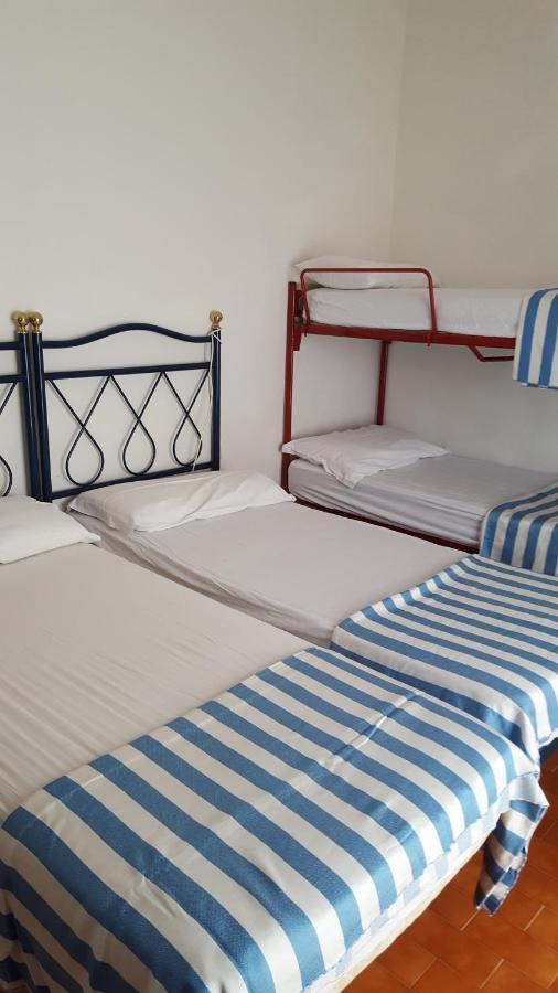 Residence Gallo - Walterigato Apartments Per Solo Famiglie Lido di Jesolo Eksteriør billede