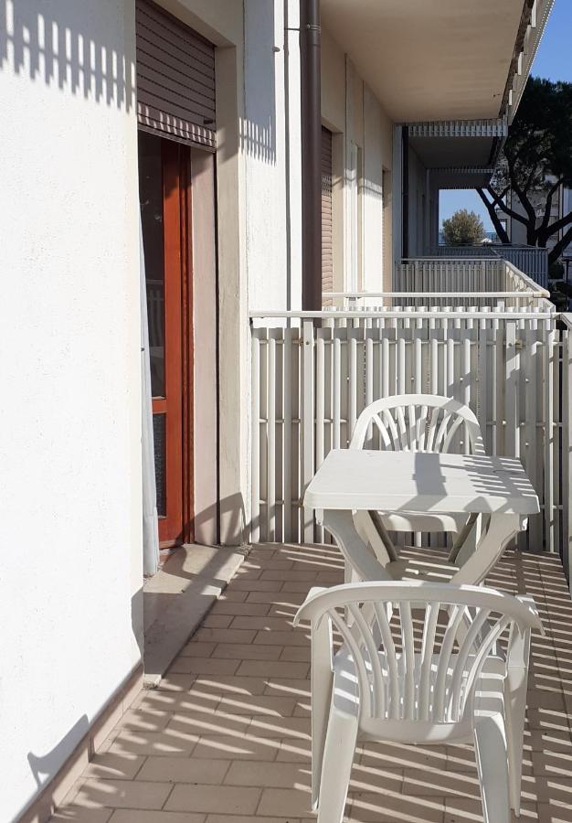 Residence Gallo - Walterigato Apartments Per Solo Famiglie Lido di Jesolo Eksteriør billede